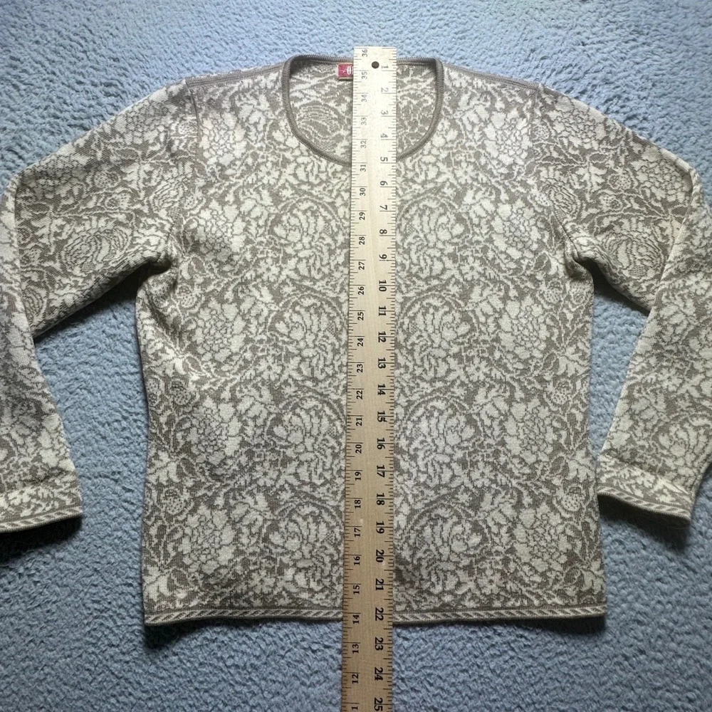 Oleana Norway Women's Wool Silk Cardigan Sweater Floral Jacquard Vintage